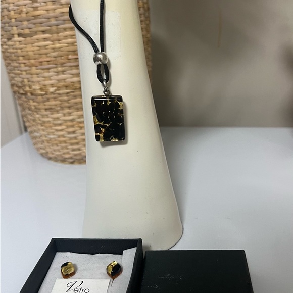MURANO Glass Necklace & Earrings Black & Gold Detail - Picture 6 of 10